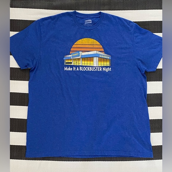 BLOCKBUSTER VIDEO Mens Large Blue Vtg/Retro Style Graphic Y2K T-shirt - Picture 1 of 6